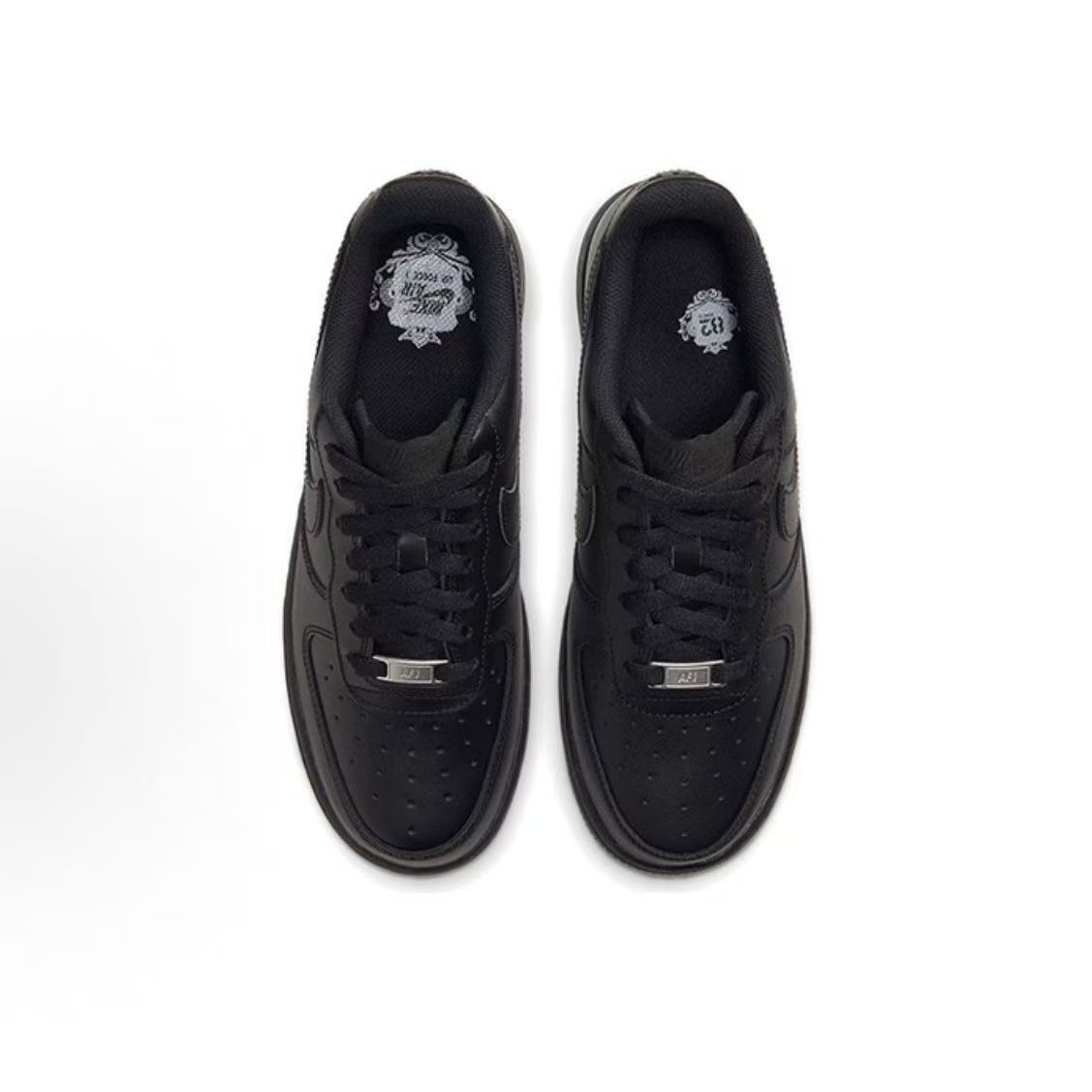 Nike Air Force 1 '07, całkowic – Nike Shoes Air Force 1 recenzja i cena